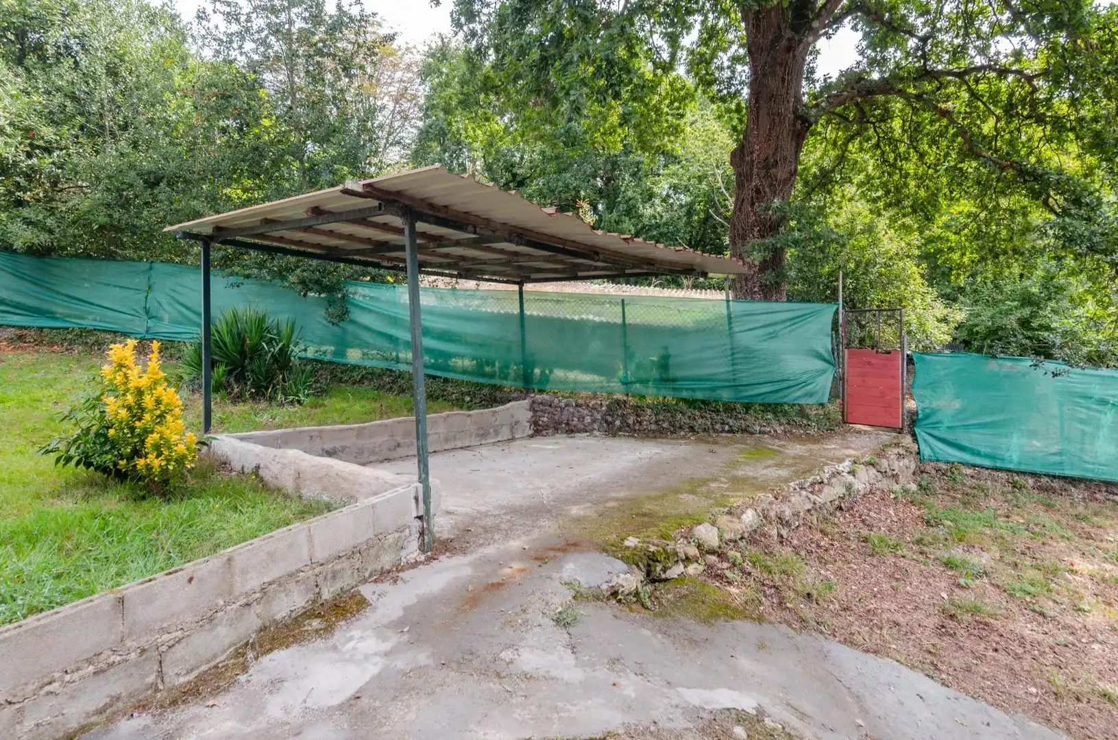 Parking of Houses for sale in Noreña  with Heating, Private garden and Terrace