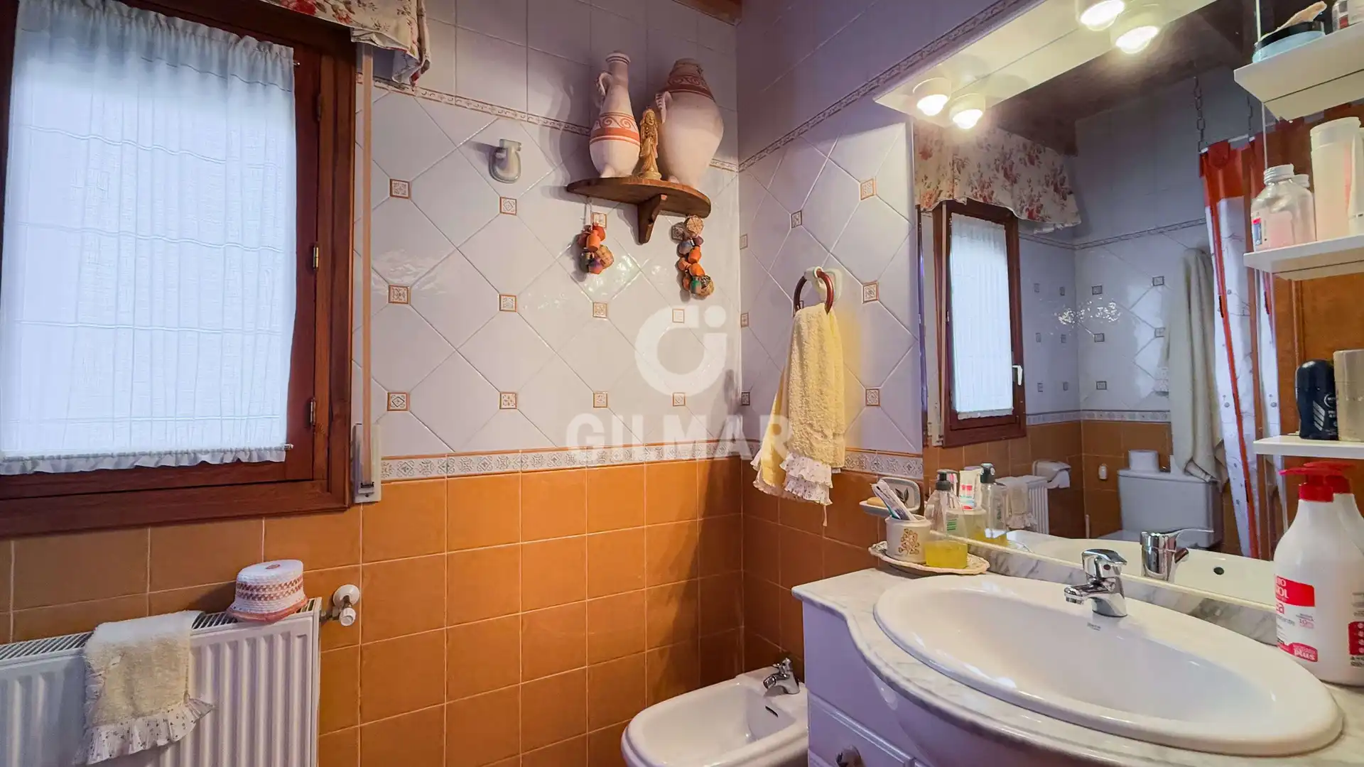 Bany de Casa o xalet en venda en Navacerrada amb Calefacció, Jardí privat i Piscina