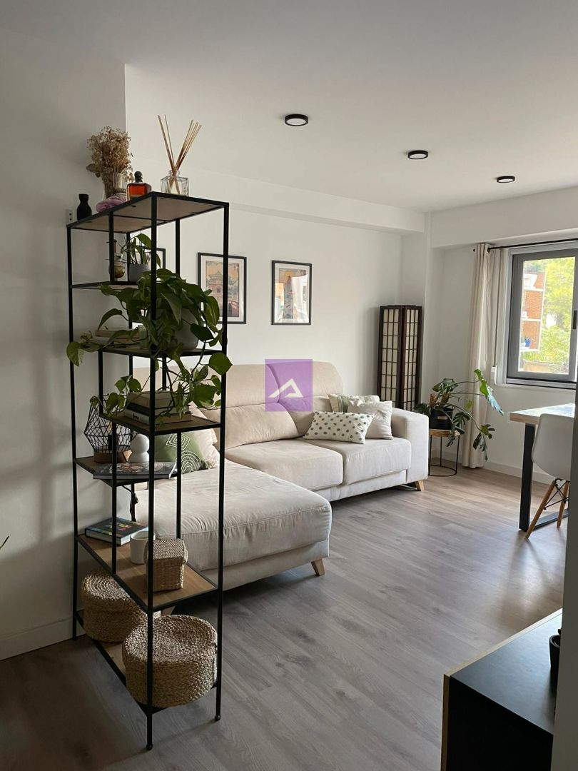 Sala d'estar de Pis en venda en Xirivella amb Aire condicionat i Balcó