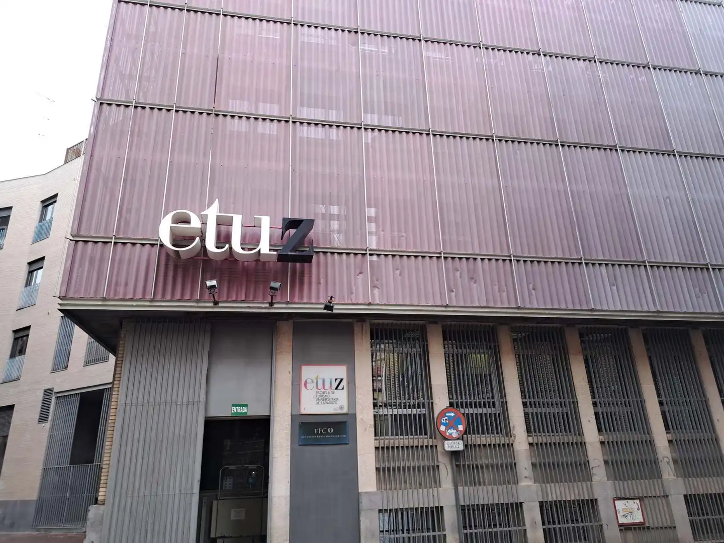 Vista exterior de Garaje en venta en Zaragoza