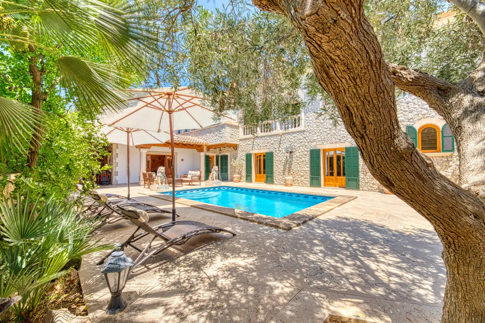 Garden of Houses for sale in Calvià  with Private garden