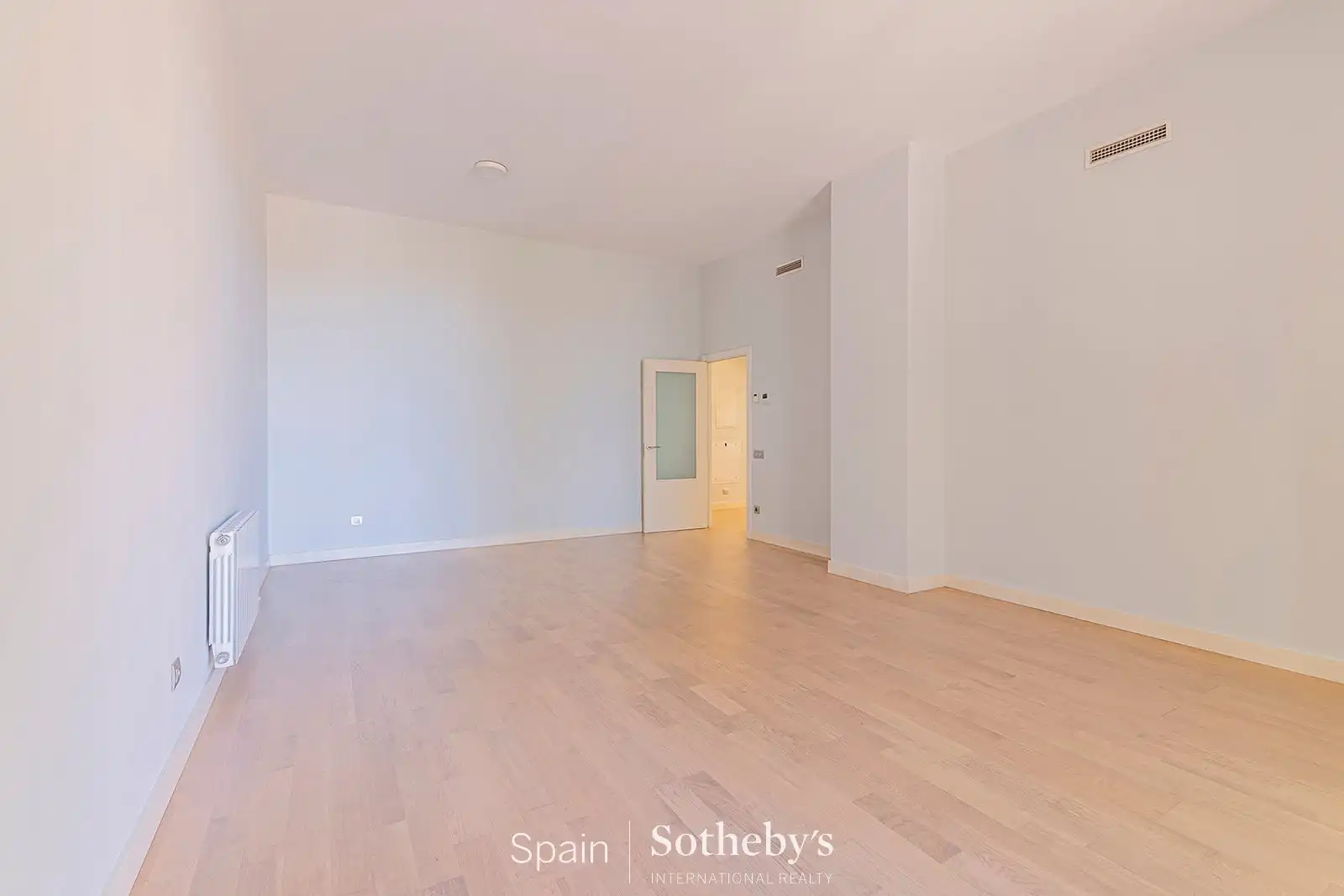 Apartamento en venta en Barcelona con Aire acondicionado, Calefacción y Terraza