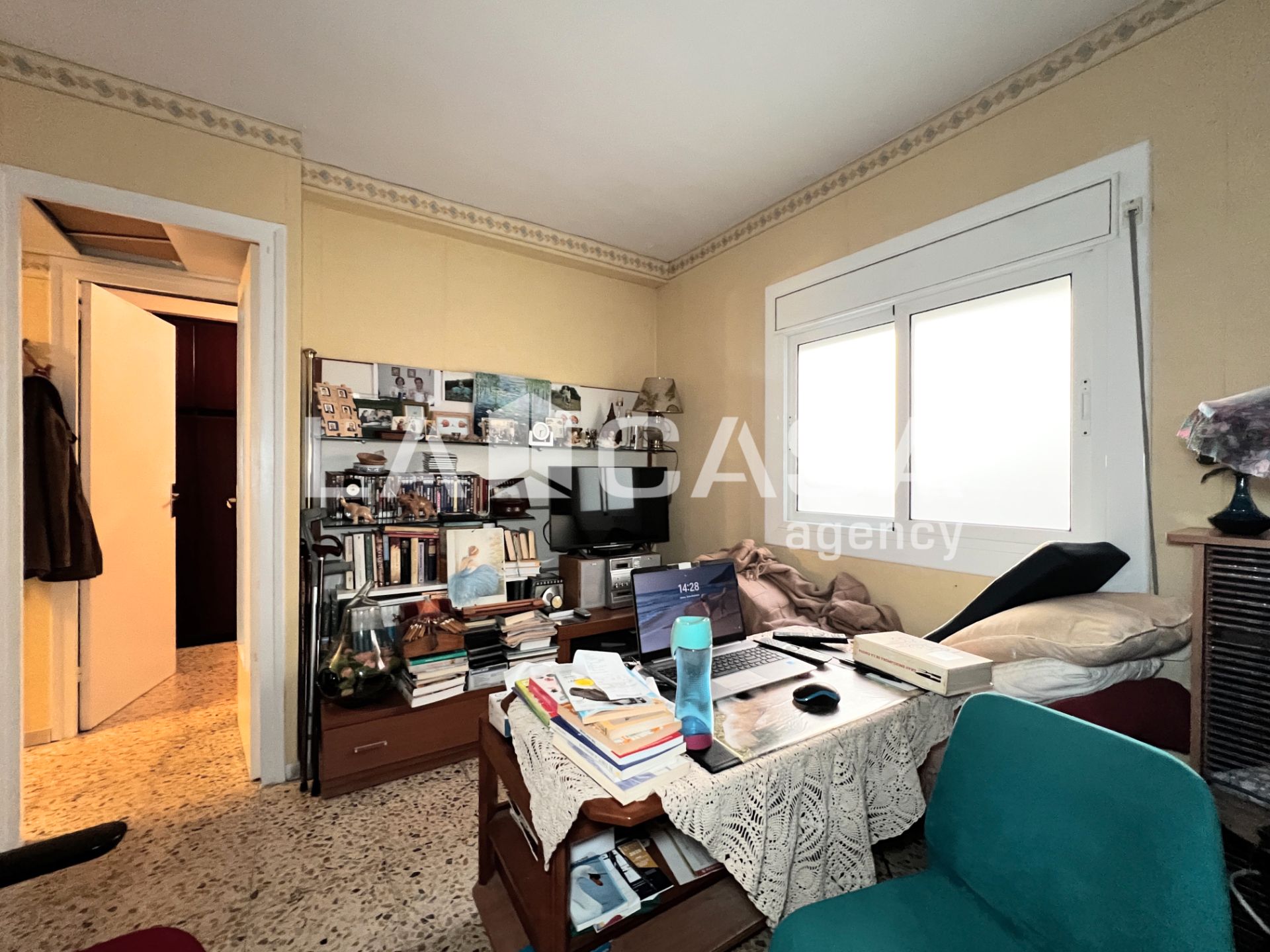 Dormitori de Pis en venda en  Barcelona Capital amb Forn