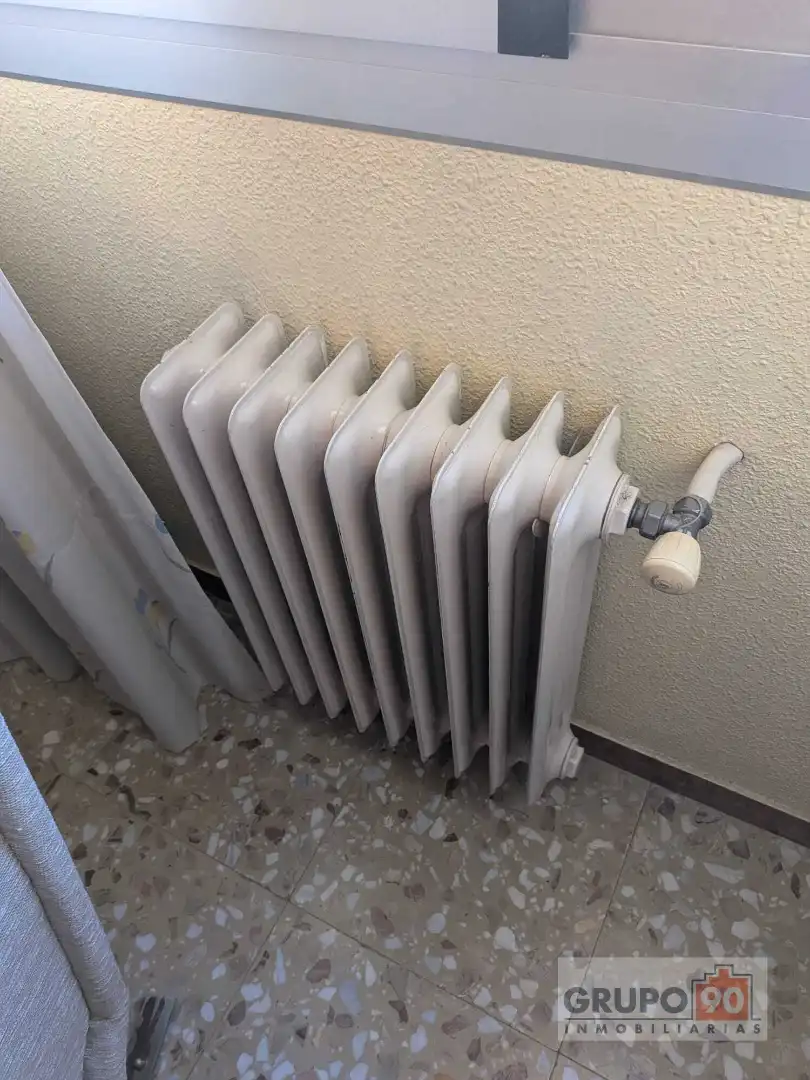 Vista exterior de Piso en venta en Requena, Valencia