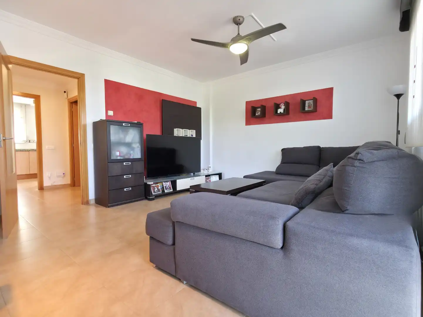 Sala de estar de Casa o chalet en venta en Abrera con Aire acondicionado, Calefacción y Jardín privado