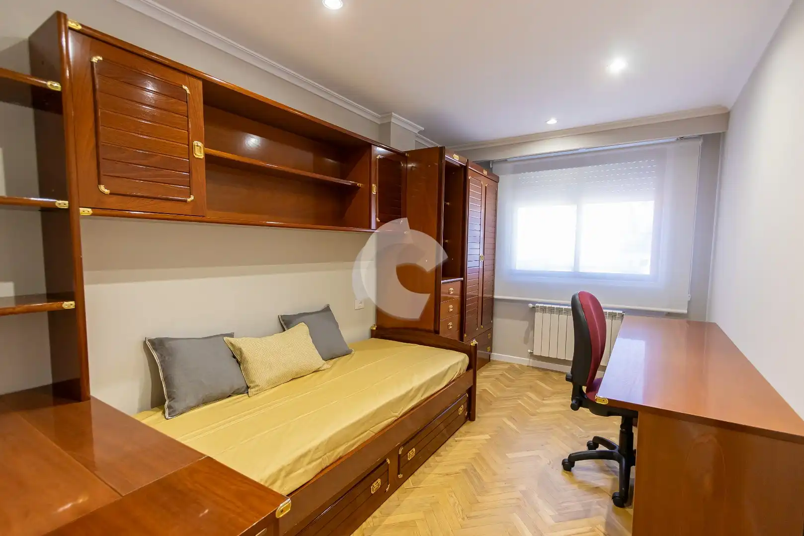 Piso de alquiler en Couto