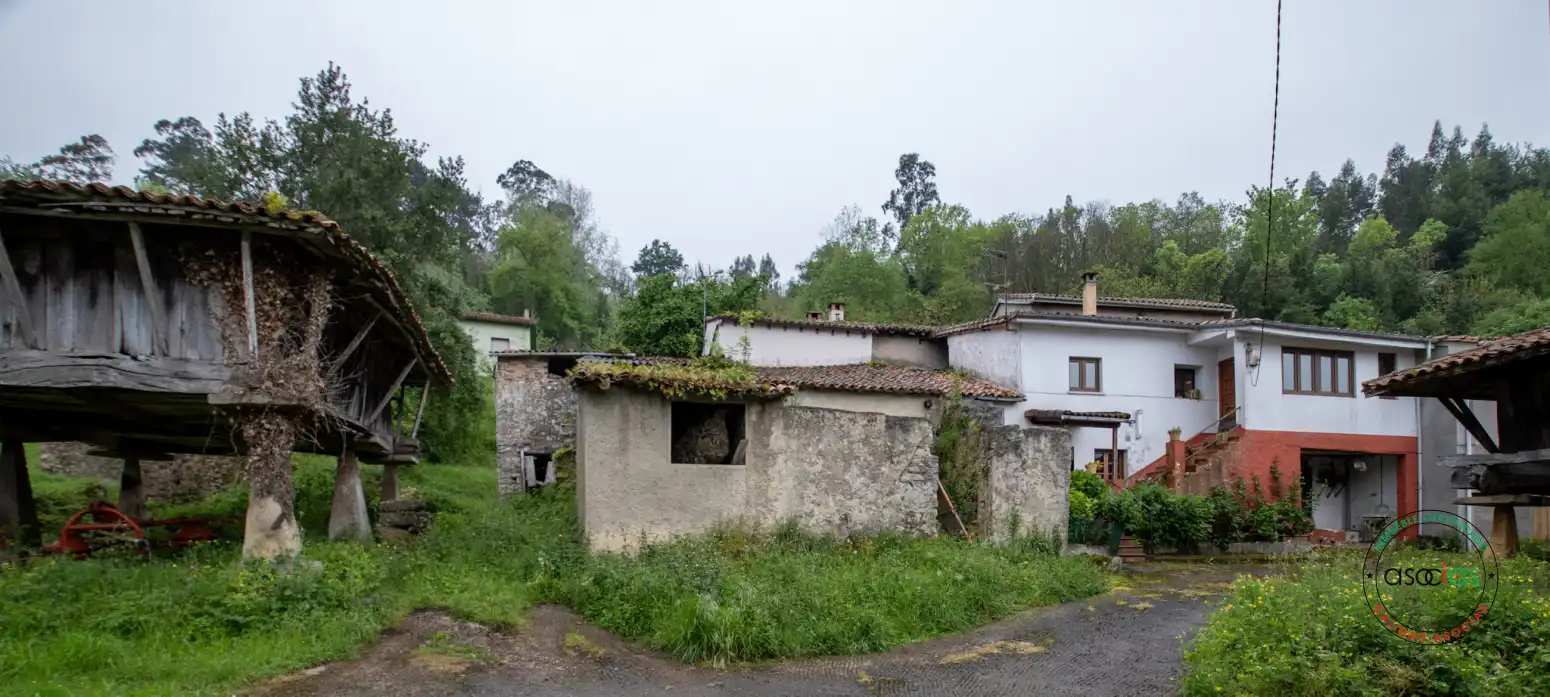 Vista exterior de Casa adosada en venda en Villaviciosa amb Calefacció