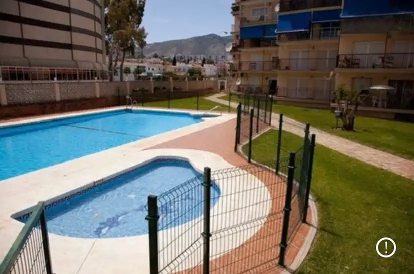 Vista exterior de Apartament de lloguer en Torremolinos amb Moblat i Piscina comunitària