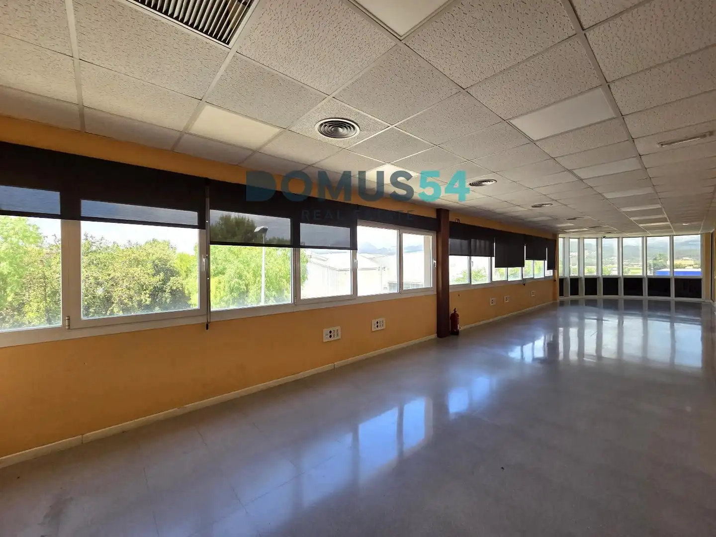 Industrial buildings for rent in Sa Pobla