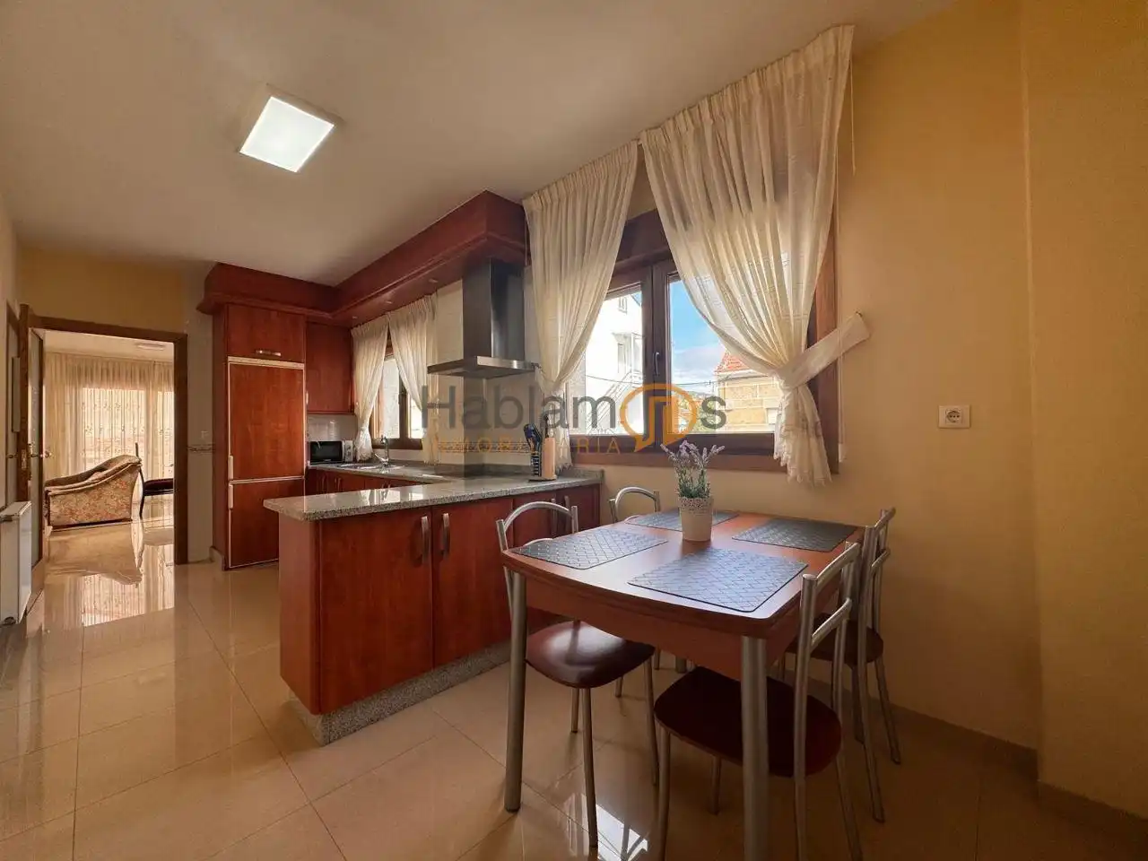 Cocina de Casa o chalet en venta en Vilagarcía de Arousa con Calefacción, Jardín privado y Terraza