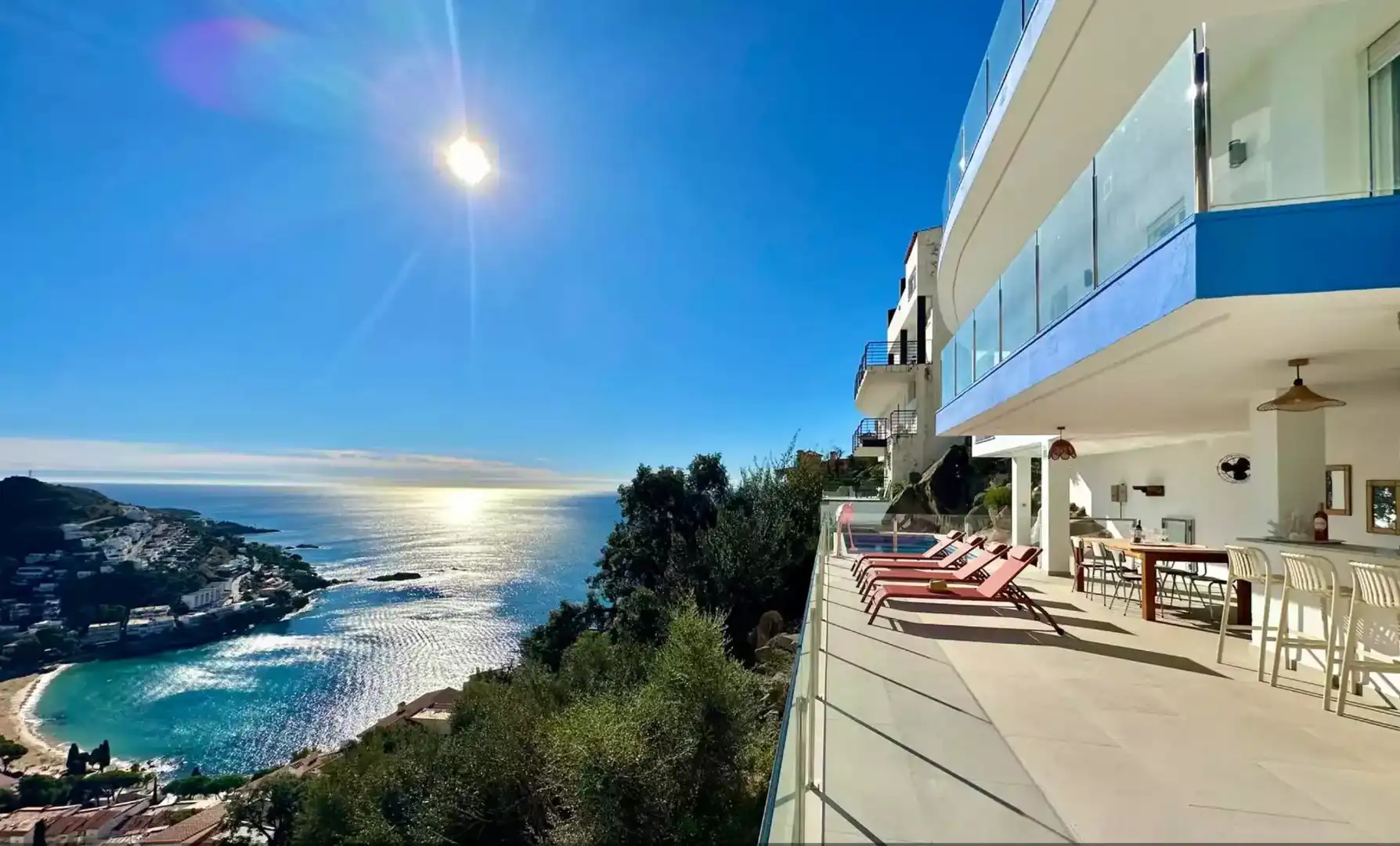 Casa con piscina en venta en joan luis vives, imagen 4
