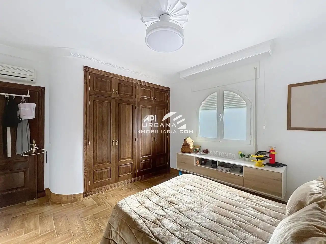 Habitación de Casa o chalet en venta en Lucena con Aire acondicionado, Terraza y Piscina