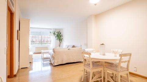 Foto 2 de Pis de lloguer a Paseo de Los Tilos, 7, Valdefierro,  Zaragoza Capital