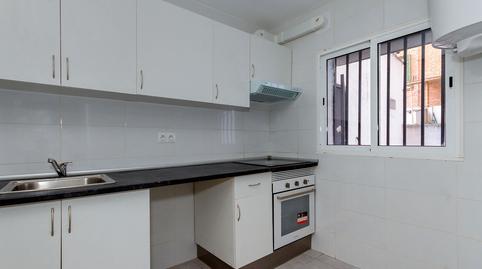 Foto 5 de Piso en venta en Almendrales,  Madrid Capital