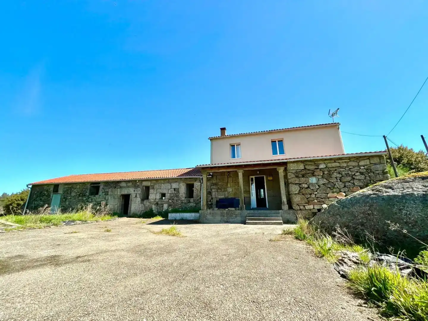 Vista exterior de Piso en venta en Curtis con Jardín privado, Parquet y Trastero