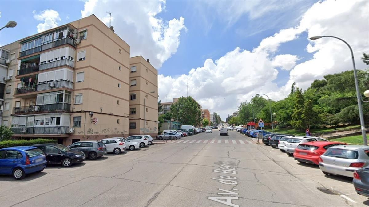 Vista exterior de Pis en venda en Coslada amb Calefacció, Terrassa i Traster