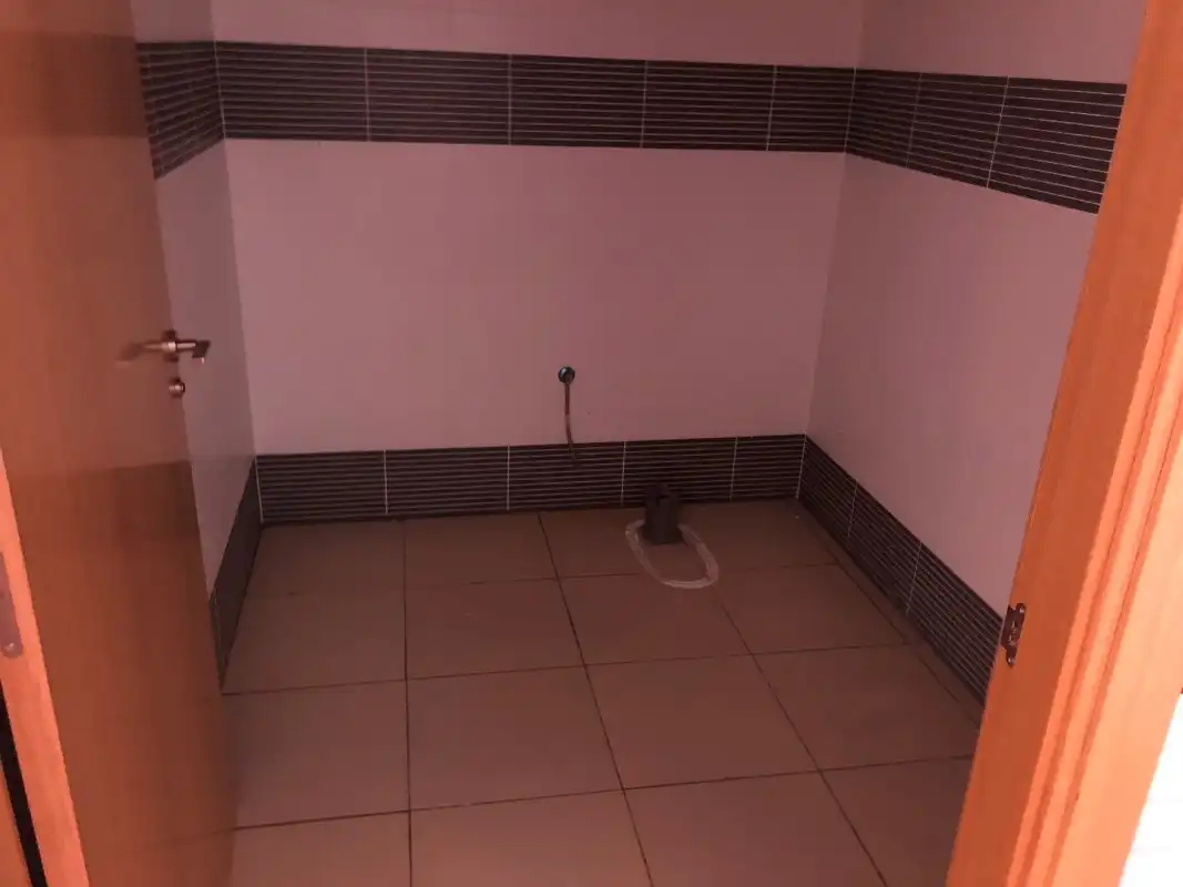 Bathroom of Commercial properties for sale in L'Alqueria de la Comtessa