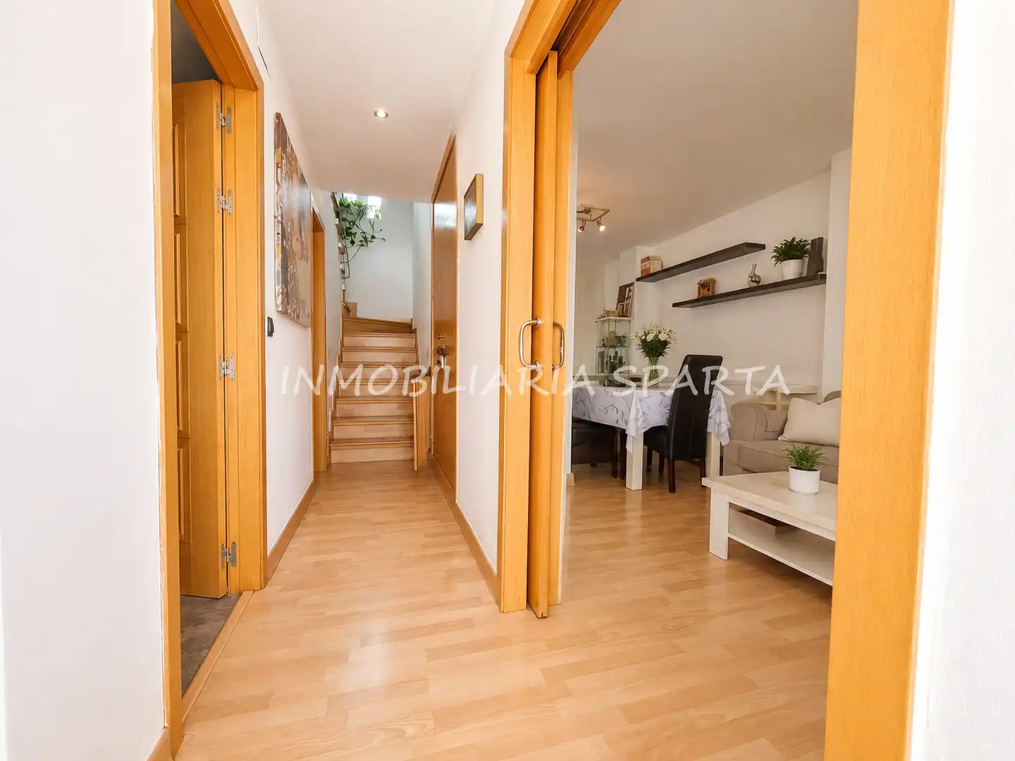 Casa adosada en venda en Santiponce amb Aire condicionat, Parquet i Terrassa