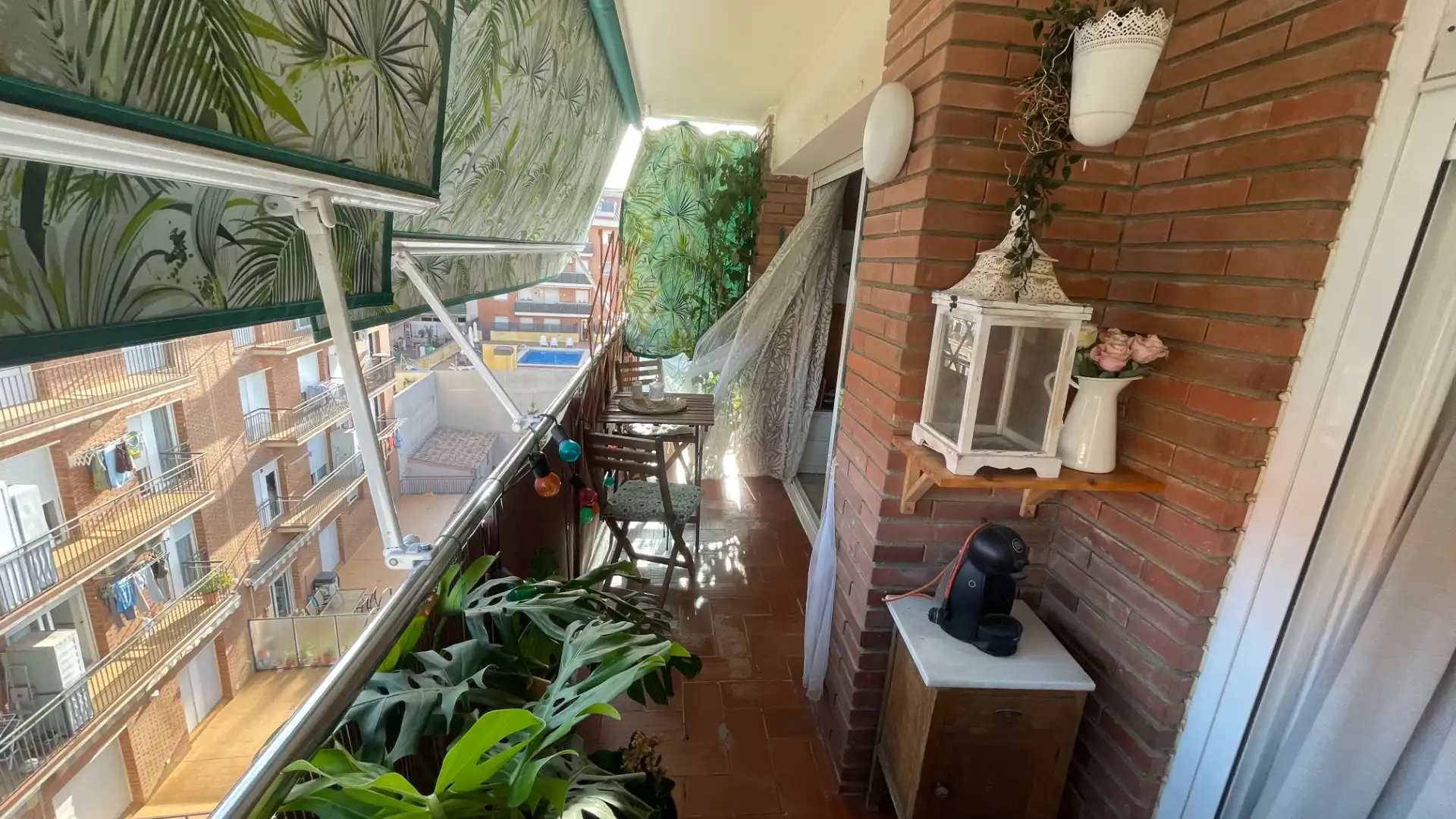 Flat with terrace for sale in Carrer Garbí, imagen 2
