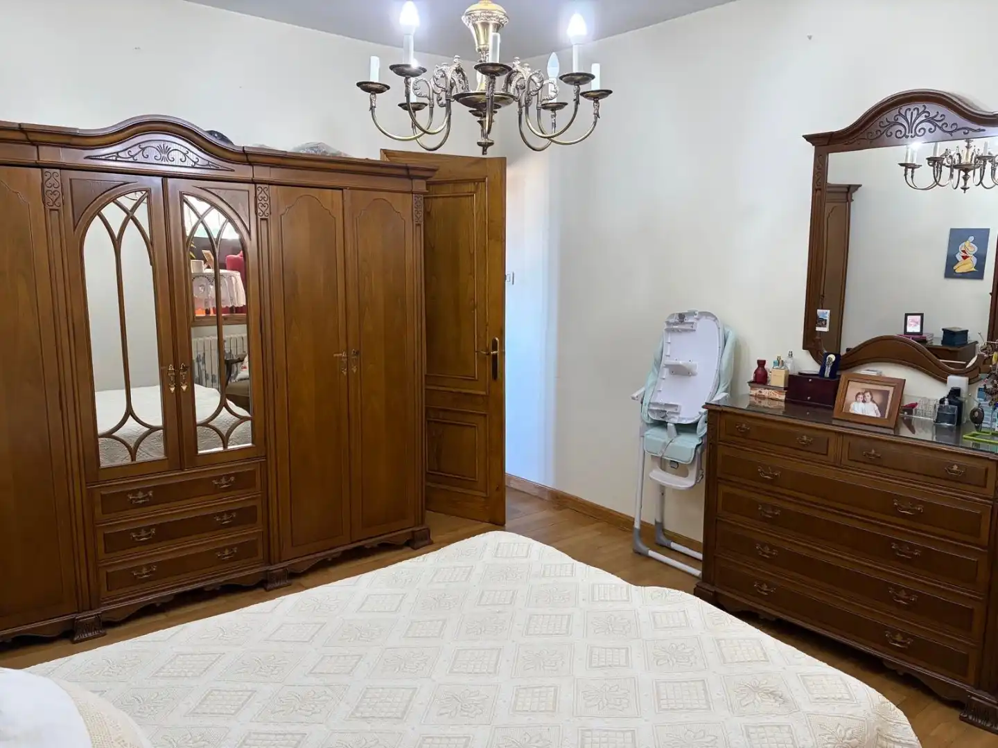 Dormitori de Casa o xalet en venda en Chantada amb Calefacció, Jardí privat i Parquet