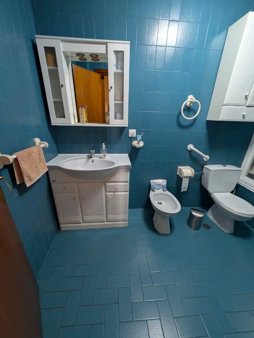 Baño de Piso en venta en Lucena con Aire acondicionado, Calefacción y Terraza
