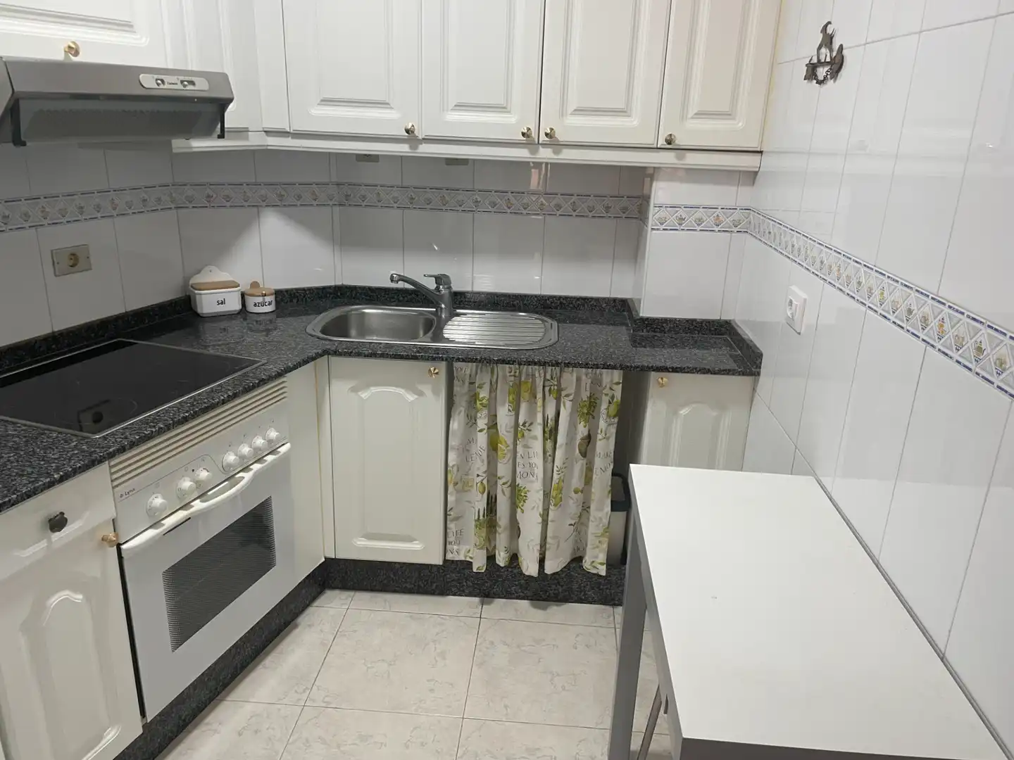 Apartament de lloguer a Rúa de Urzáiz, 157, Casablanca - Calvario