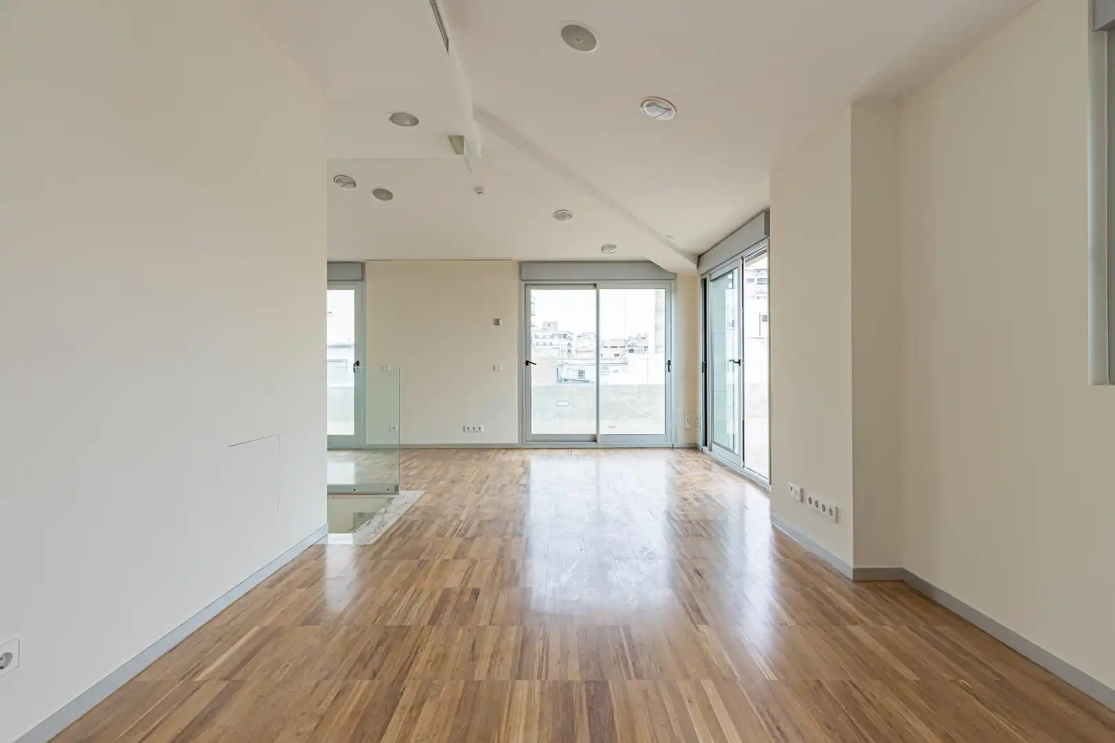 Sala de estar de Ático en venta en Murcia con Aire acondicionado, Calefacción y Parquet