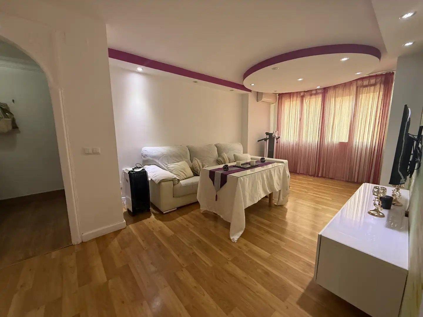 Living room of Flat for sale in Huelva  with Air Conditioner, Furnished and Oven