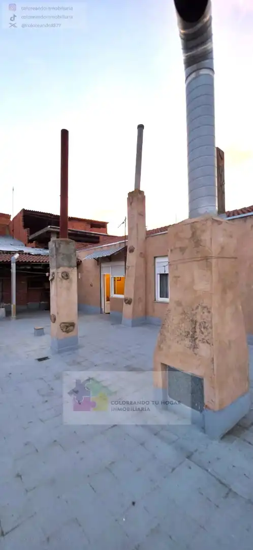 Vista exterior de Pis de lloguer en Villadangos del Páramo amb Calefacció, Parquet i Moblat