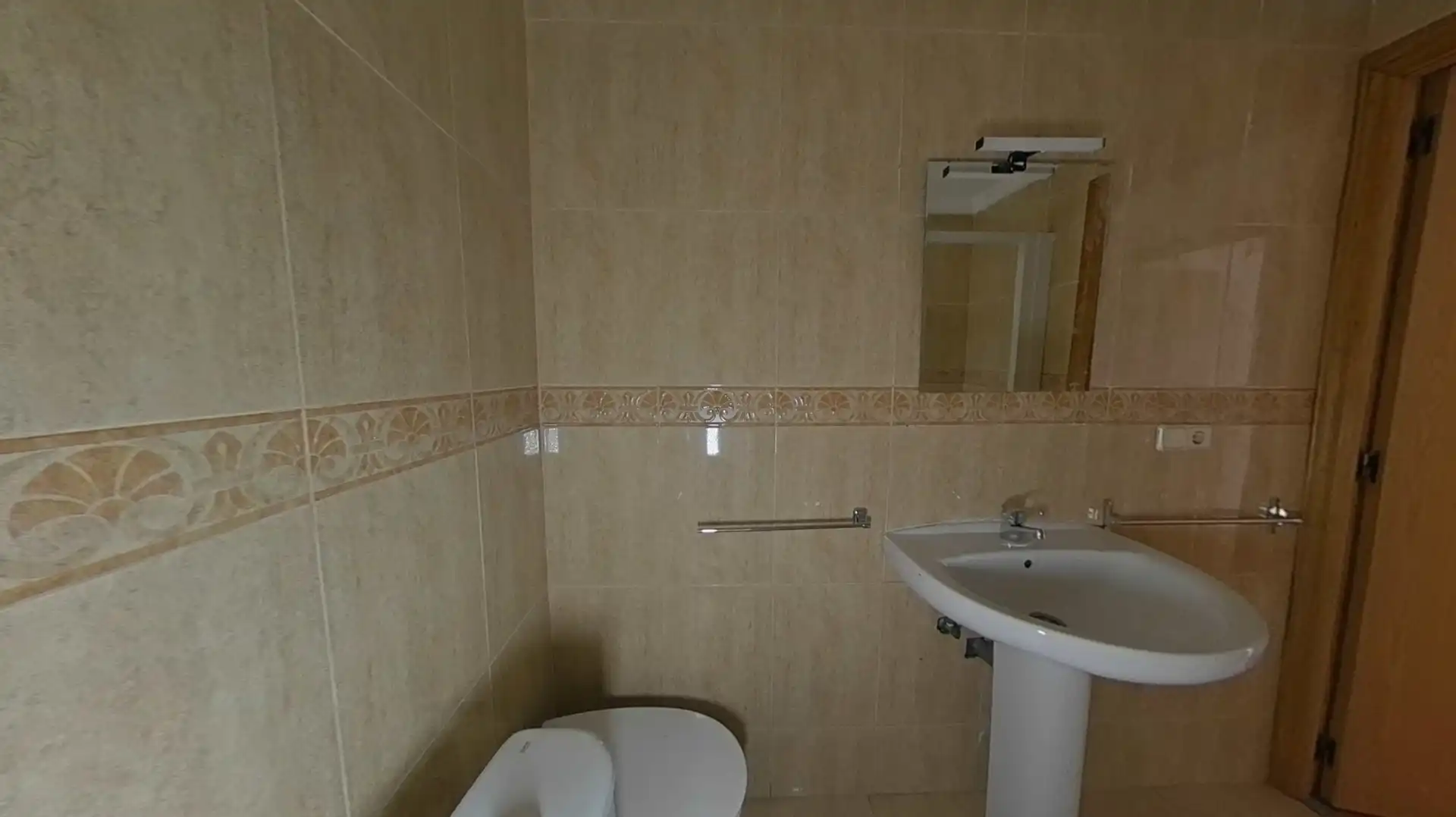 Baño de Piso en venta en Valencia con Balcón