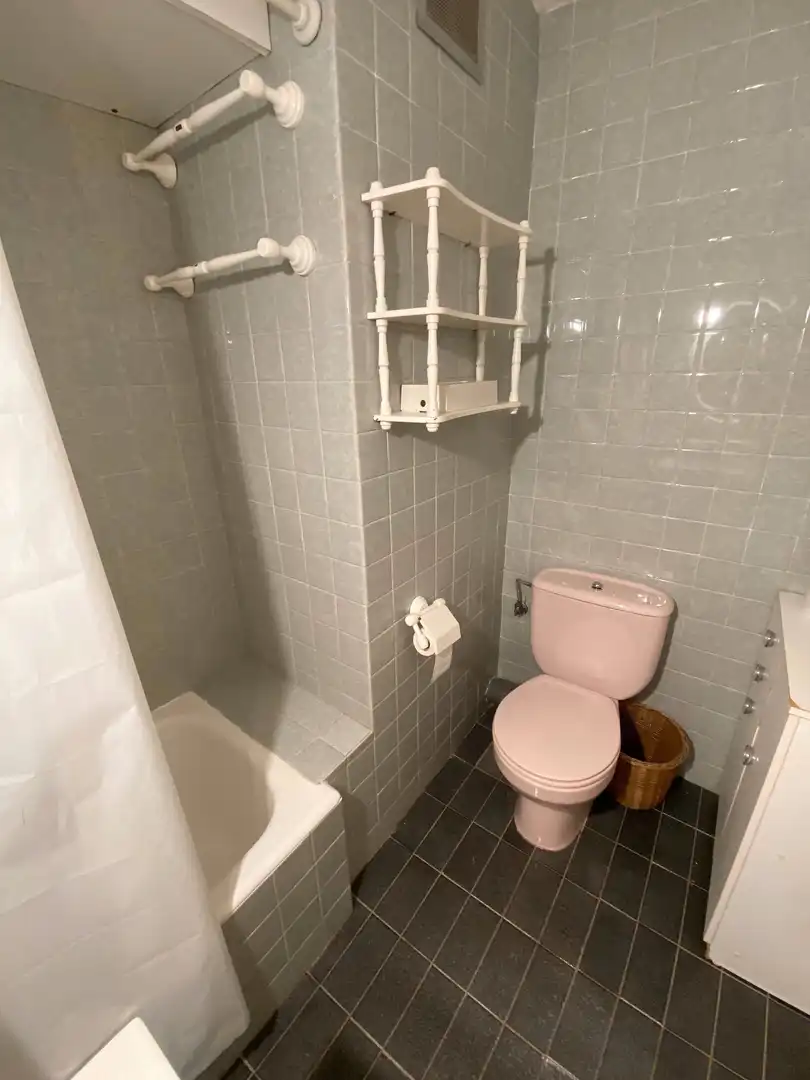 Baño de Piso en venta en Calonge i Sant Antoni con Terraza, Amueblado y Horno