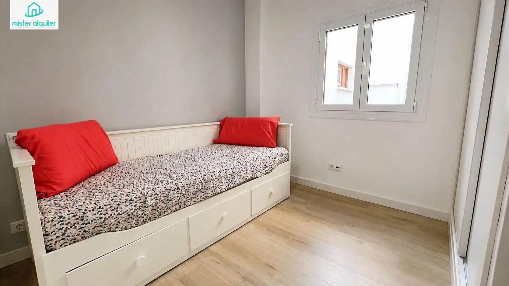 Schlafzimmer von Wohnungen zur Miete in El Campello mit Klimaanlage, Heizung und Terrasse
