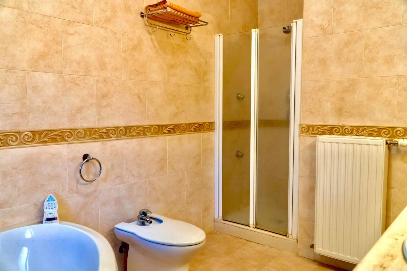 Bathroom of Houses for sale in Cocentaina  with Heating, Private garden and Parquet flooring