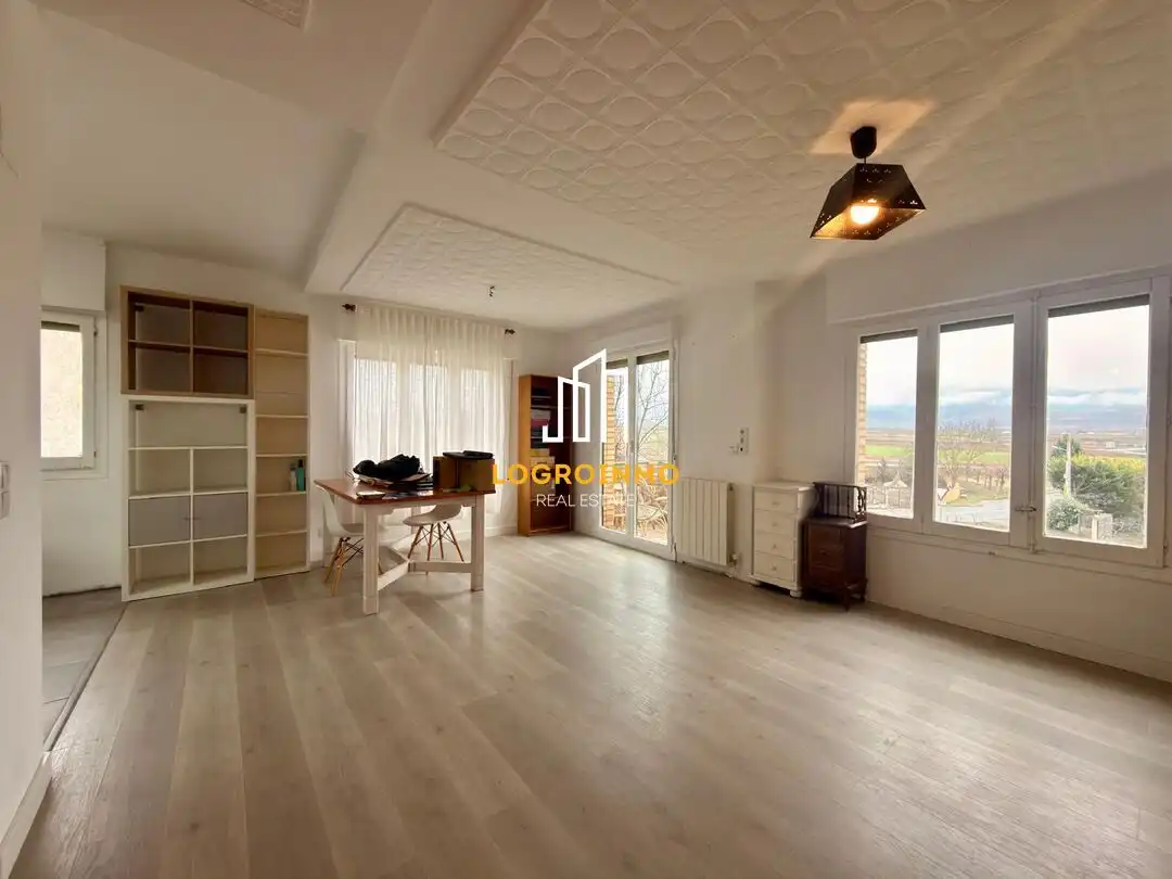 Living room of Houses for sale in Tricio  with Heating, Private garden and Parquet flooring