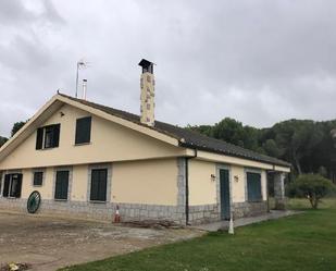 Vista exterior de Casa o xalet en venda en Coreses amb Terrassa, Piscina i Balcó