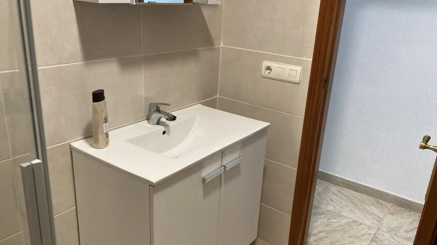 Baño de Piso de alquiler en Garrucha con Terraza