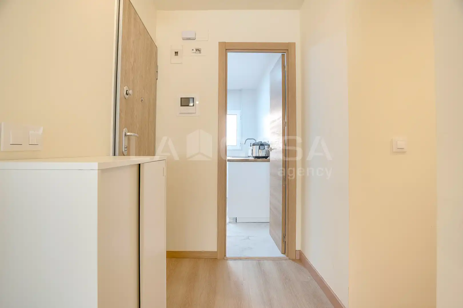 Habitación de Piso en venta en Barcelona con Calefacción y Balcón