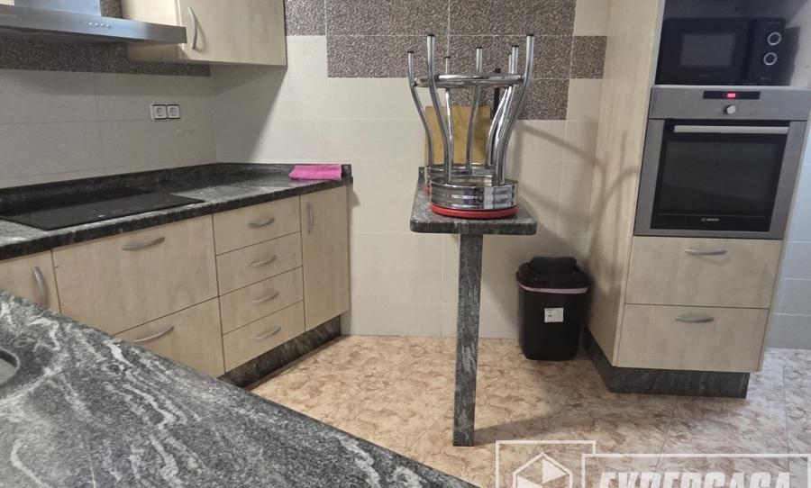 Foto 1 de Casa adosada de lloguer a Albuixarres, Valencia