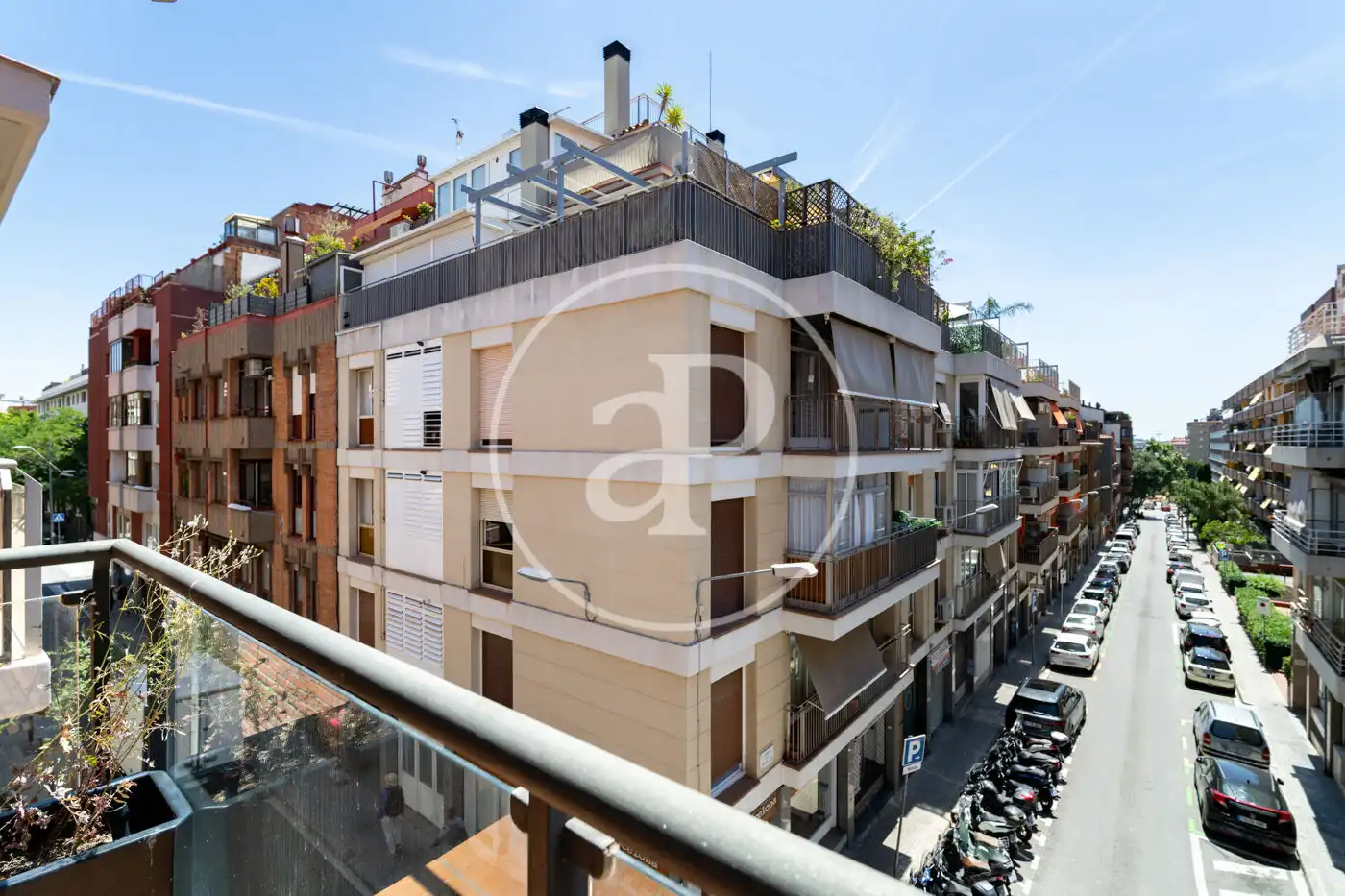 Außenansicht von Wohnung zur Miete in Barcelona mit Klimaanlage, Heizung und Möbliert