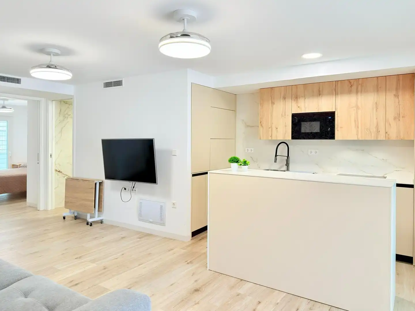 Cuina de Apartament en venda en La Manga del Mar Menor amb Aire condicionat, Calefacció i Terrassa