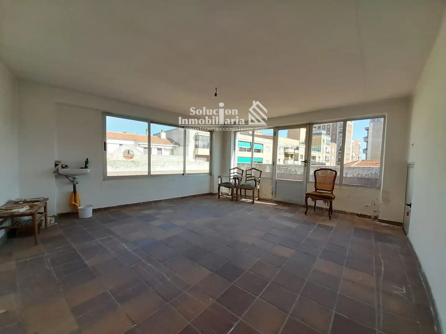 Oficina en venta en Salesas