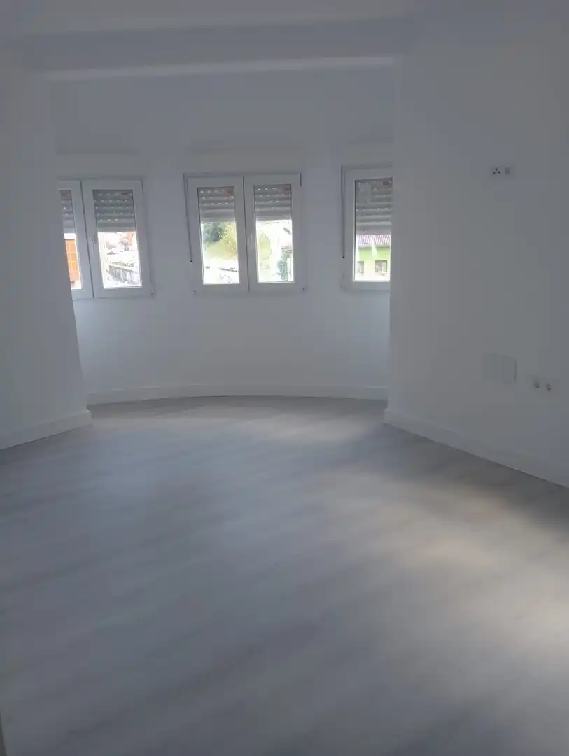 Habitación de Piso en venta en San Martín del Rey Aurelio con Terraza