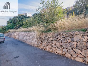 Terreno residencial en venta en Calle Calle Parradas