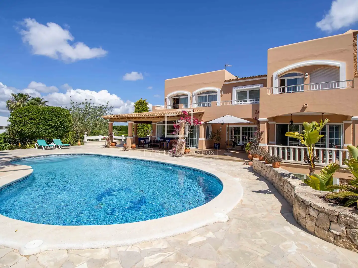 Vista exterior de Casa o chalet en venta en Santa Eulària des Riu con Aire acondicionado, Calefacción y Jardín privado