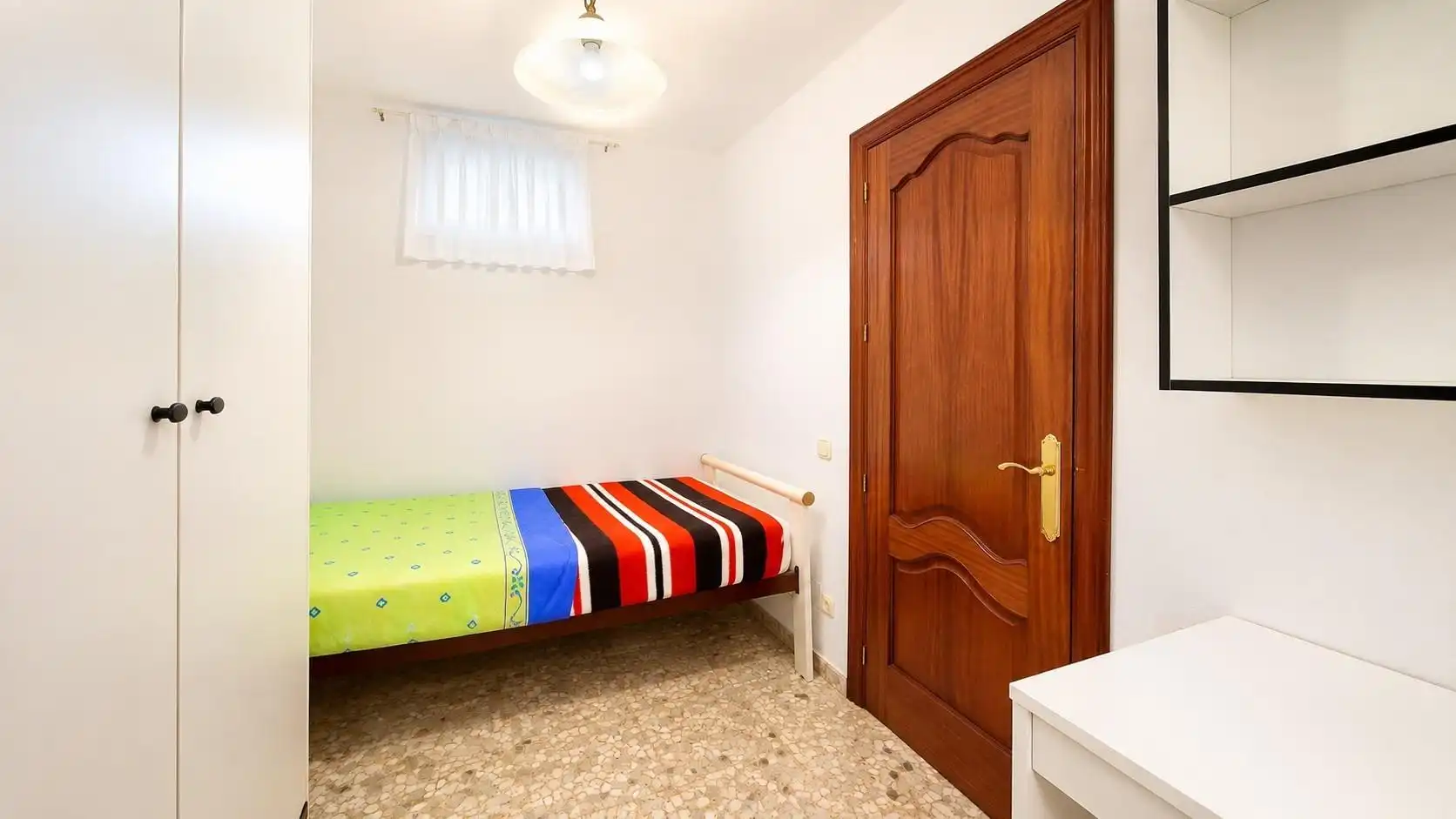 Dormitori de Apartament en venda en Estepona