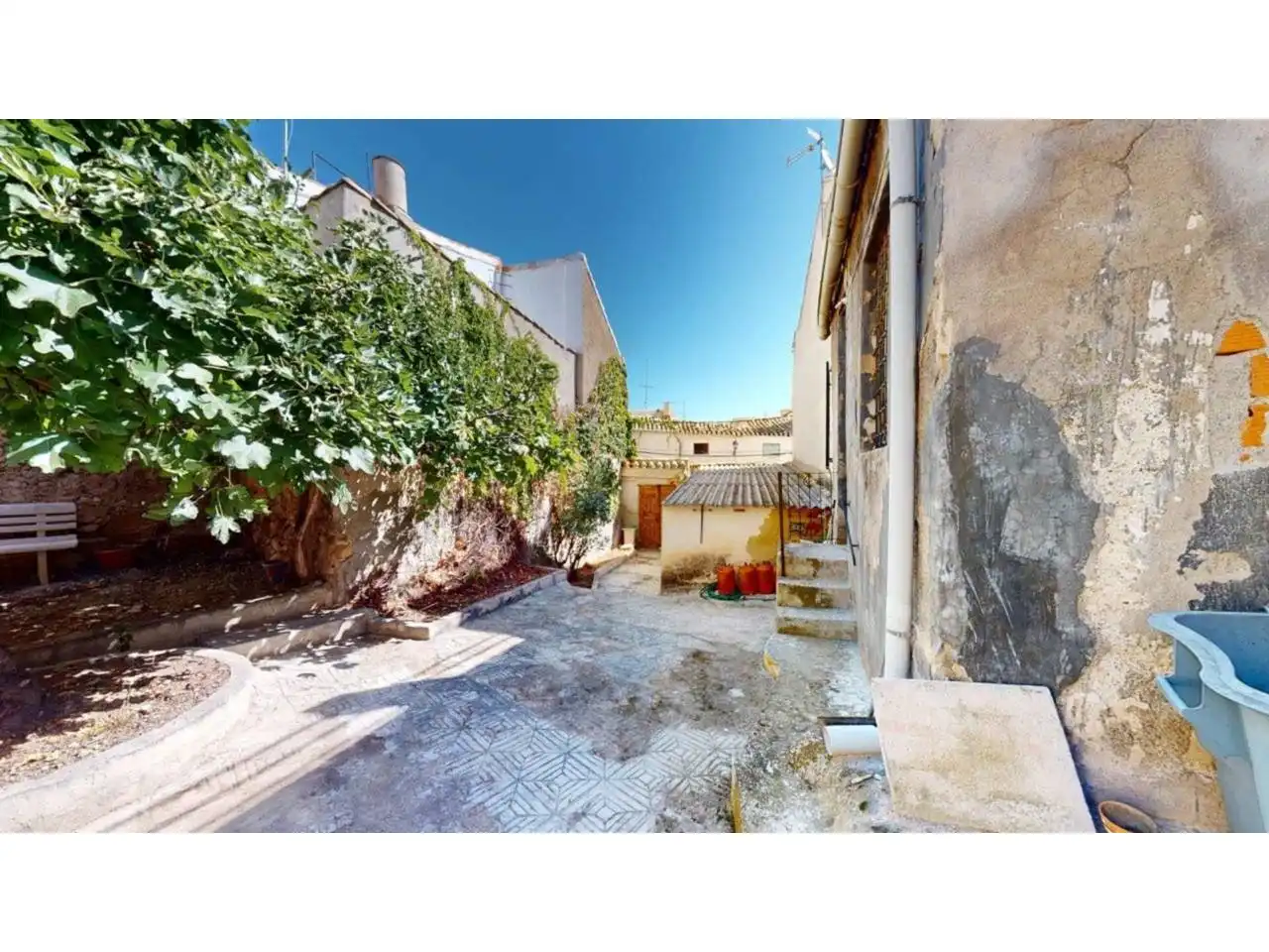 Vista exterior de Casa o xalet en venda en Caravaca de la Cruz amb Aire condicionat, Jardí privat i Terrassa