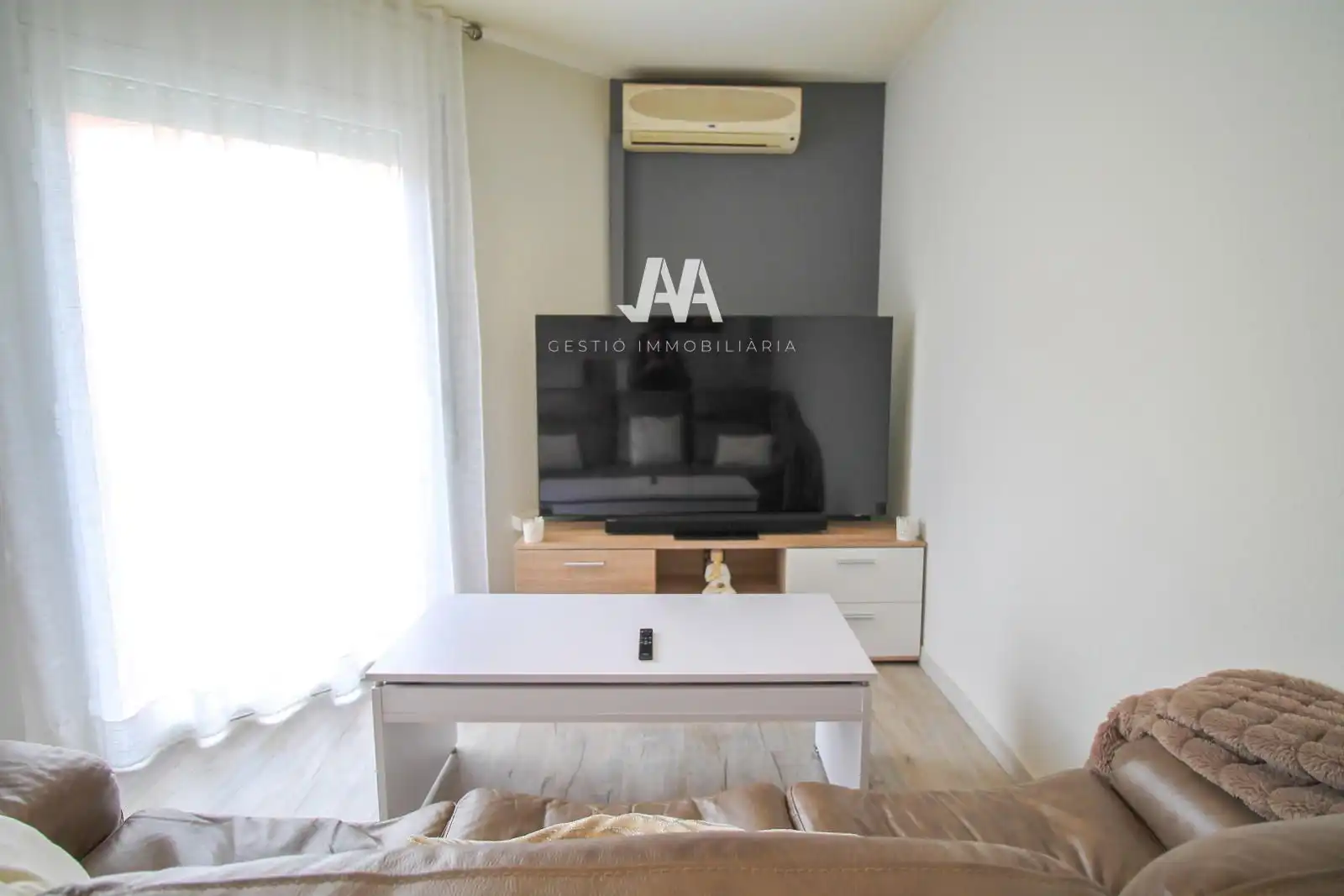 Sala de estar de Piso en venta en Igualada con Aire acondicionado, Calefacción y Parquet