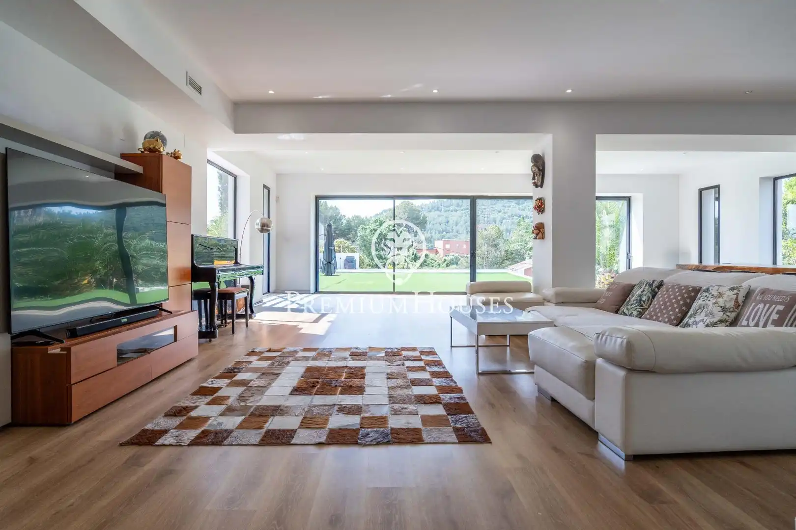 Living room of Houses for sale in Gavà  with Air Conditioner, Heating and Private garden