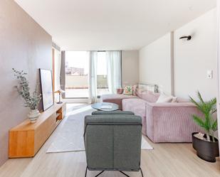 Living room of Attic for sale in  Barcelona Capital  with Air Conditioner, Terrace and Balcony