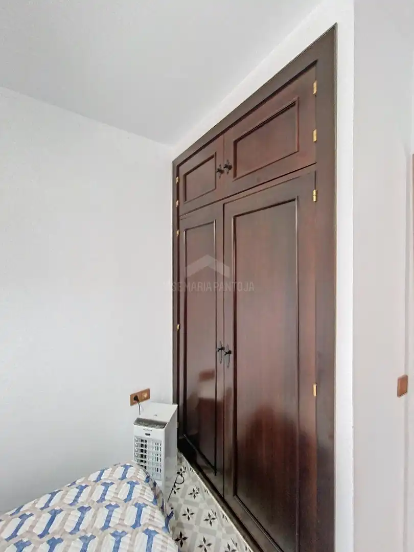 Dormitori de Casa o xalet en venda en Medina Sidonia amb Terrassa, Moblat i Balcó